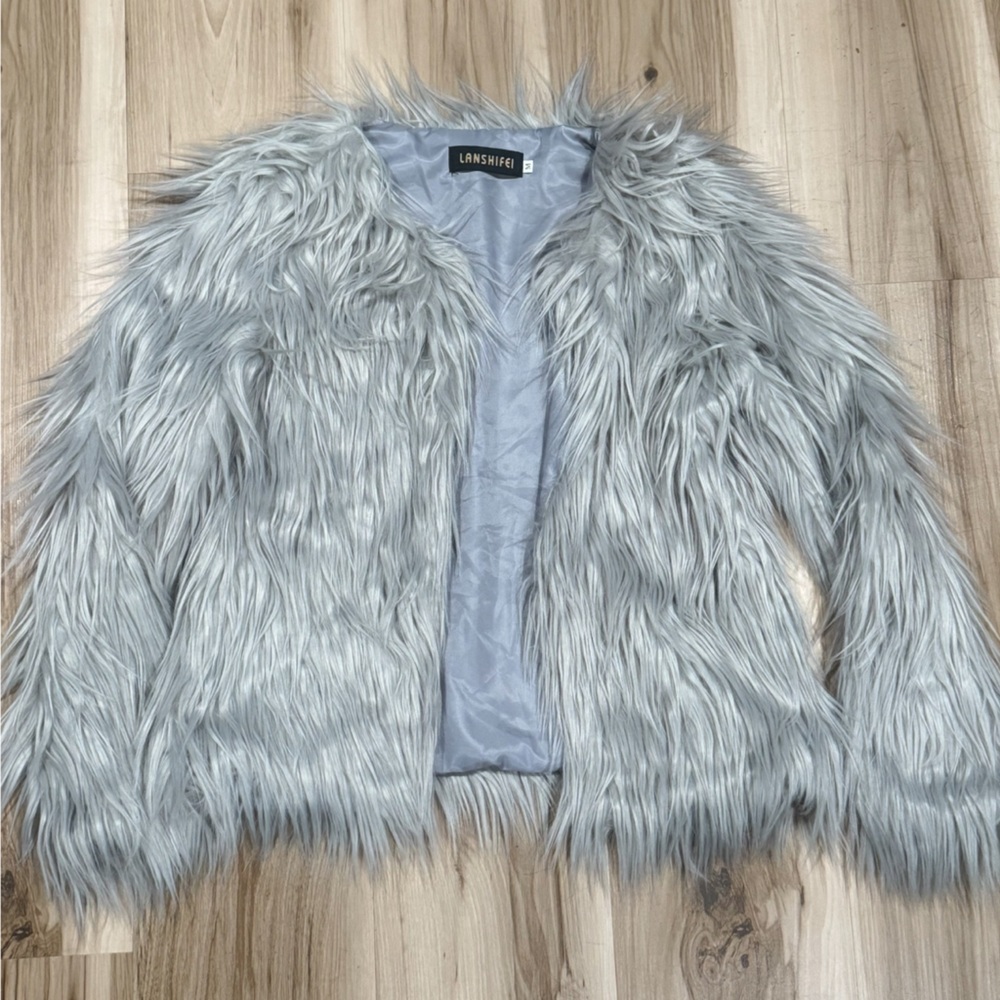 Lanshifei Grey Faux Fur Jacket Women’s Medium